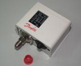 Danfoss High/Low Pressure Switch with Adjustable Reset (KP series) KP1  060-110191 LP/Auto